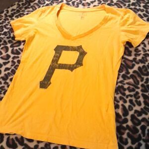 🤠Pittsburgh Pirates Short Sleeve Tee Size Small